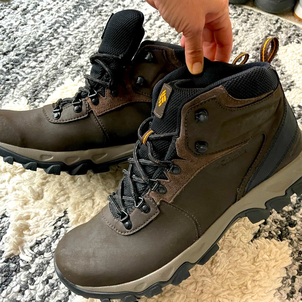 Columbia hiking boots, men’s size 13